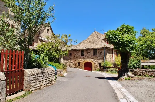 Sainte-Radegonde - Tourism, holidays & weekends guide in the Aveyron