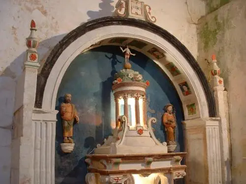 Saintigny - Fonts baptismaux de l'église de Saint-Denis-d'Authou