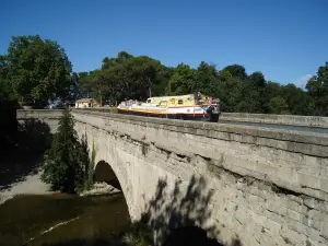 canal Bridge (© Frantz)