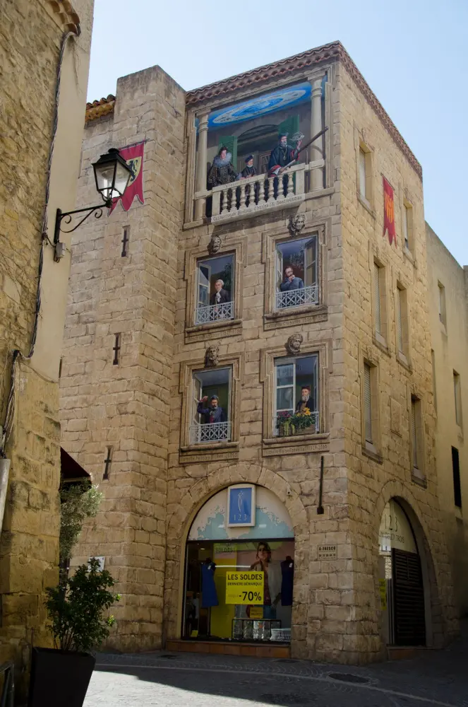 Salon-de-Provence - Clock Straße Mural