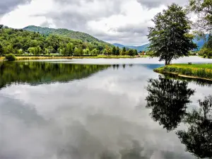 Lake Moselotte, seen downstream side (© JE)