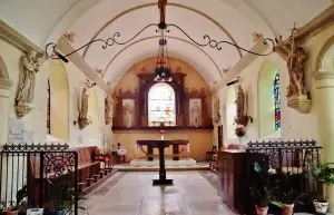 Das Innere der Kirche Saint-Etienne