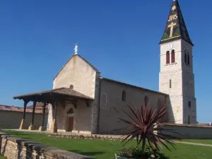 La chiesa e la sua galonnière