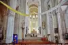 El interior de la Iglesia Notre-Dame.