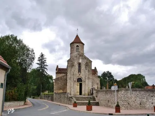 Kerk Saint-Martial - Monument in Seuillet