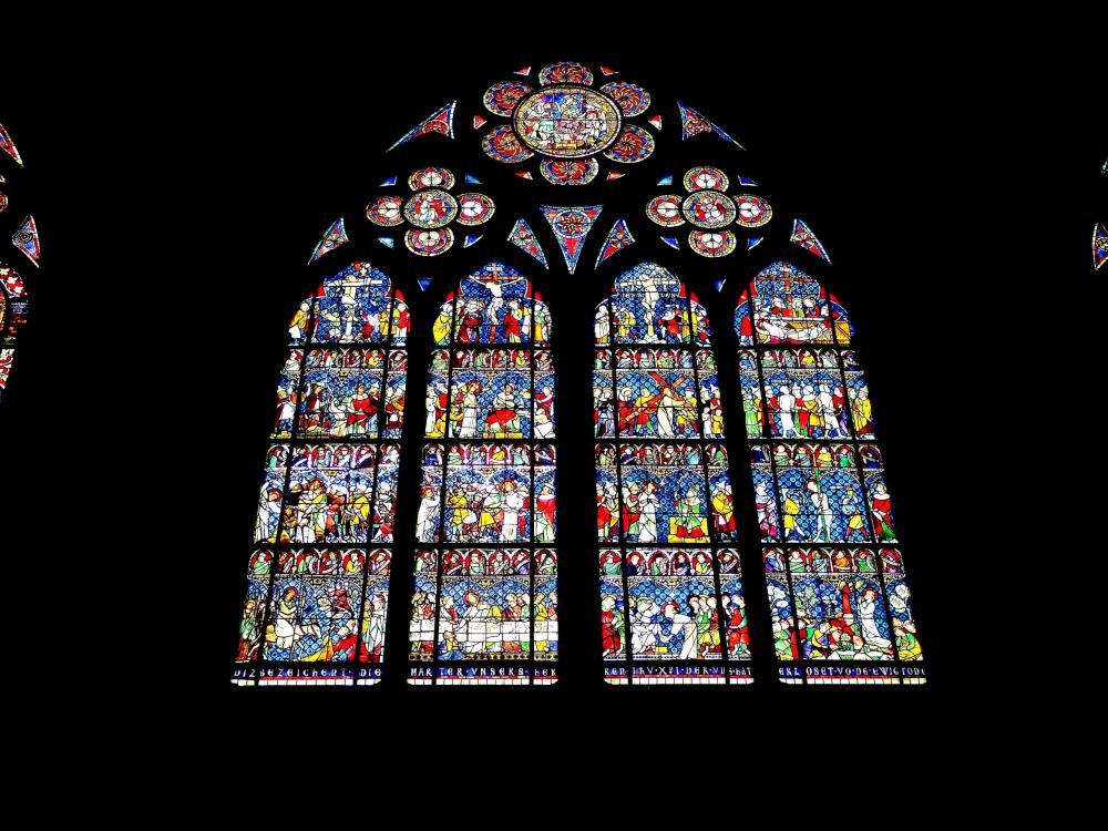 Strasbourg - another window in the cathedral (© Jean Espirat)