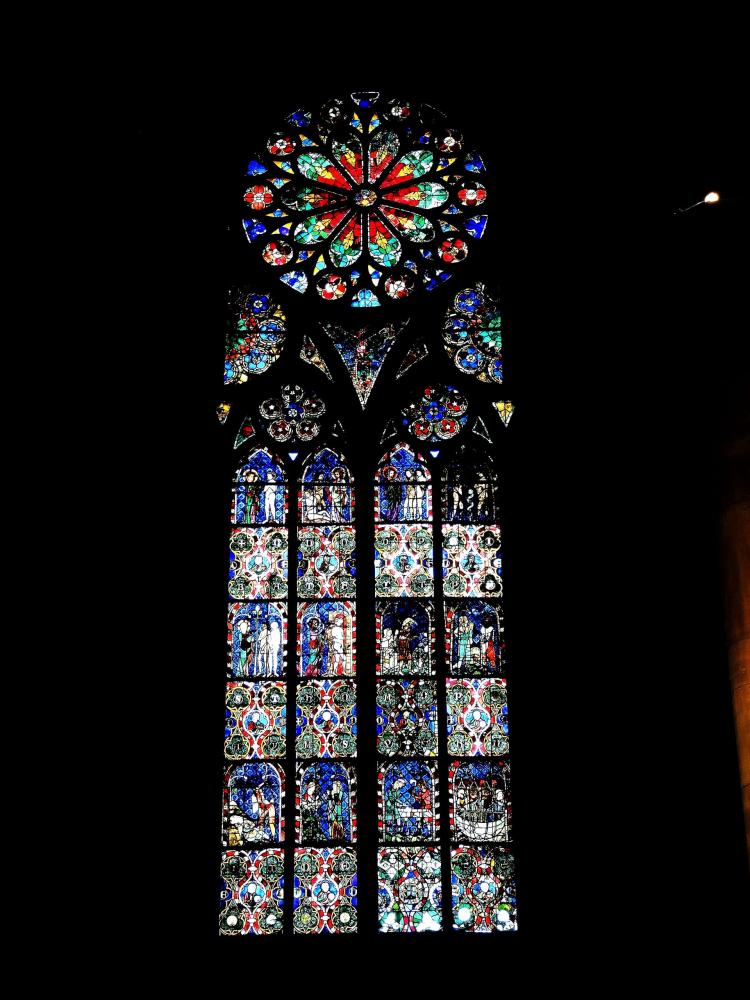 Strasbourg - stained glass of a side chapel of the cathedral (© Jean Espirat)