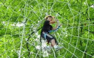 Lienzo grande antes de las grandes tirolesas en la Charente.