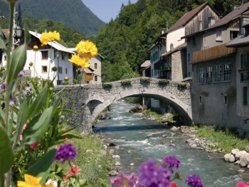 Photos Taninges Tourism, Holidays & Weekends