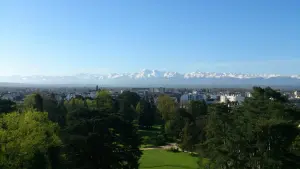 Vue de Tarbes sur la chaîne des Pyrénées