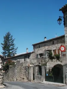 Maison dans le centre de Tauriers