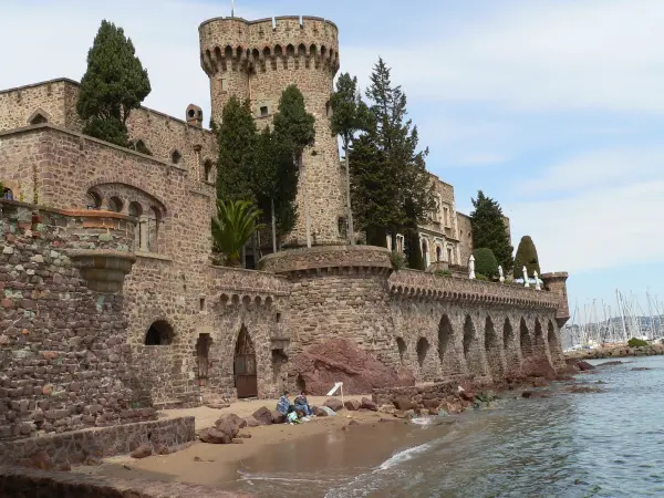 Théoule-sur-Mer - Guida turismo, vacanze e weekend nelle Alpi Marittime