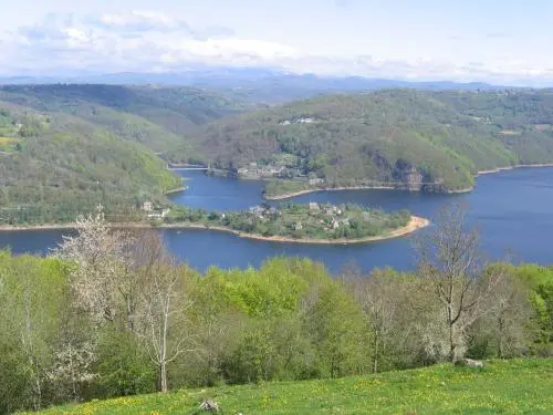 Thérondels - Guida turismo, vacanze e weekend nell'Aveyron