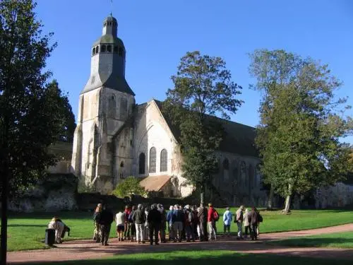 Abadía de la Sainte-Trinité de Thiron - Monumento en Thiron-Gardais