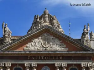 Capitole - Fronton central