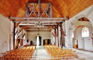 L'interno della chiesa di Santo Stefano