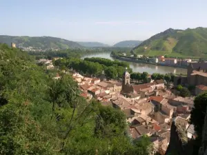 Überblick über die Stadt Tournon-sur-Rhône