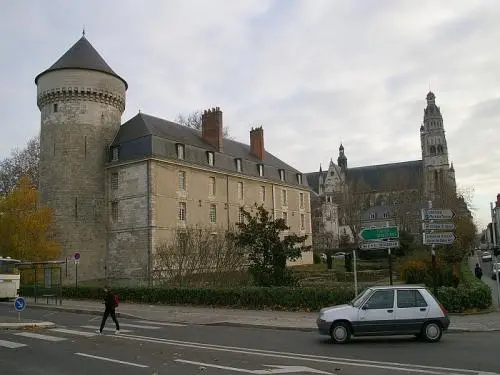 Schloss von Tours - Monument in Tours