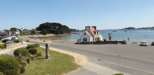 Sainte-Anne beach, view of the bay