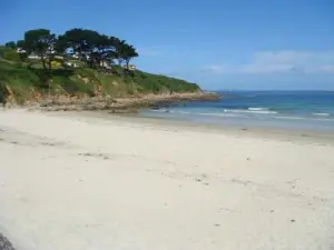 Gran playa de arena blanca en Trestel