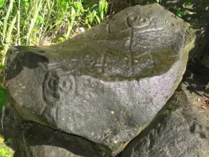 Una pietra incisa