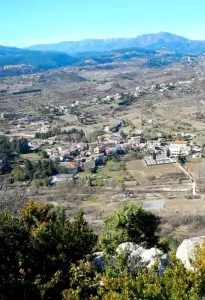 Uzer vanaf het Gras-plateau