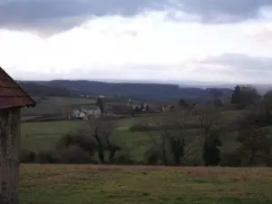 A la vista de la capilla de Notre-Dame-de-Rouvray - Jours-en-Vaux Comunes