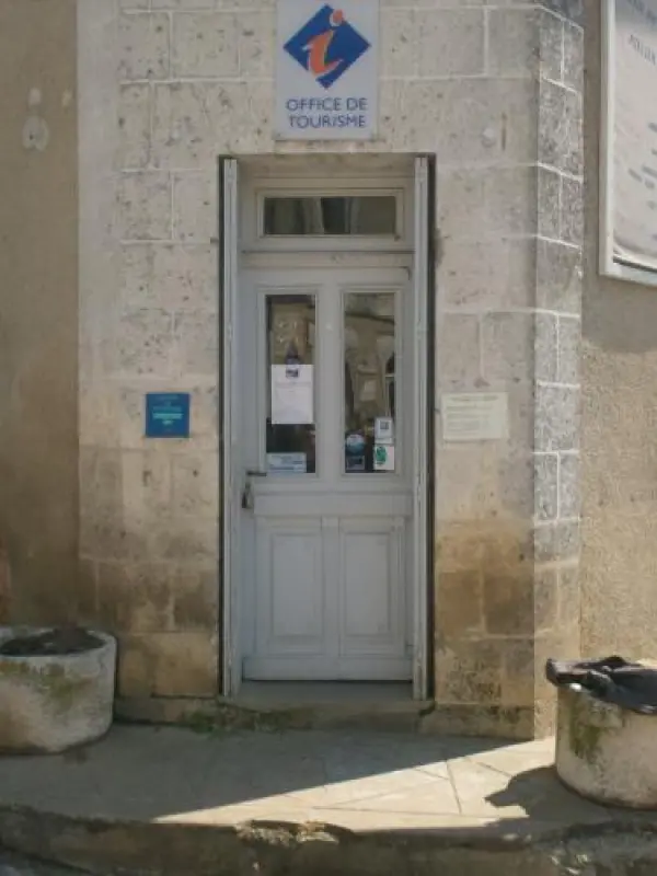 Tourist Office of Varaignes - Information point in Varaignes