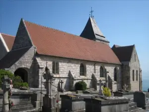 La iglesia y el cementerio marino