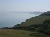 De kust en de kliffen gezien vanuit de kerk