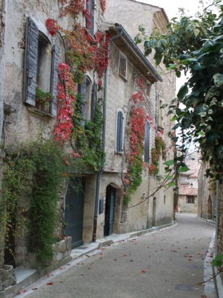 Venasque - A street Venasque
