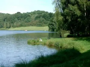 Lac de Pontcharal, sa promenade