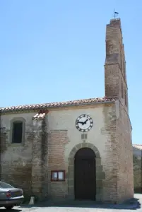 iglesia Entrada y campanario