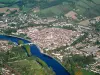 Luchtfoto Villeneuve-sur-Yonne