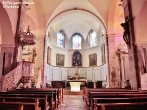 Binnen de kerk (© Jean Espirat)