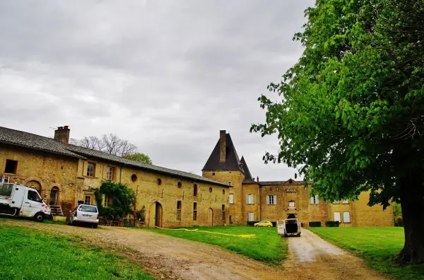 Vinzelles - Führer für Tourismus, Urlaub & Wochenende in der Saône-et-Loire