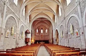 Het interieur van de kerk van St. Martin