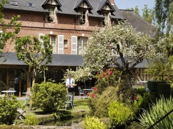 Auberge de la Source - Hôtel de Charme, Collection Saint-Siméon - Hotel vacaciones y fines de semana en Barneville-la-Bertran