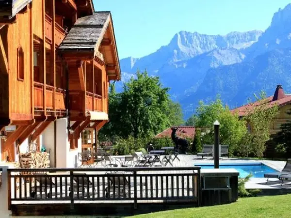 Le Cerf Amoureux Chalet Privé & Spa - Hotel vacaciones y fines de semana en Sallanches