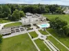 Chateau de Lantic - Holiday & weekend hotel in Martillac