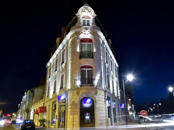 Élysée Hôtel - Holiday & weekend hotel in Châteauroux