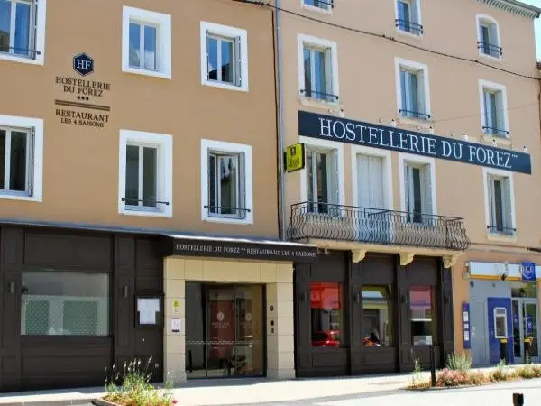 Hostellerie du Forez - Hotel vacaciones y fines de semana en Saint-Galmier