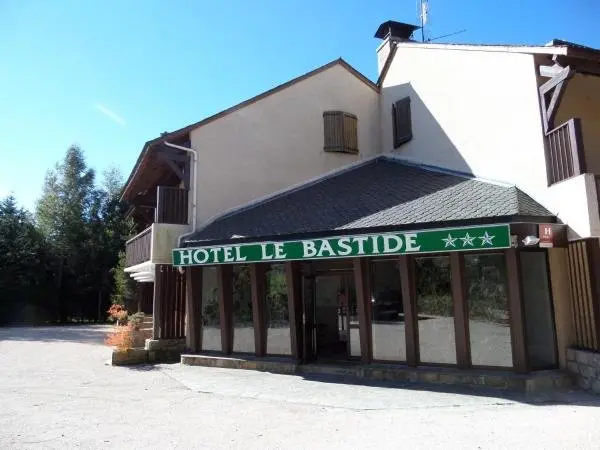 Hôtel le bastide - Hôtel vacances & week-end à Nasbinals