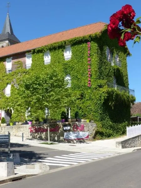 Hôtel du Château - Hotel vacaciones y fines de semana en Alvignac