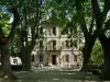 Hotel Château Des Alpilles - Отель для отдыха и выходных — Saint-Rémy-de-Provence