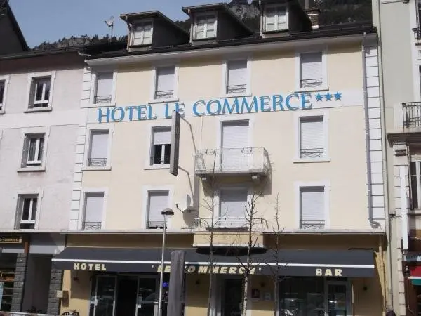 Hôtel Le Commerce - Holiday & weekend hotel in Modane