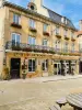 Hotel De La Poste - 假期及周末酒店在Langres