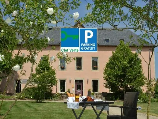 HÔTEL LA FERME DE BOURRAN - écoresponsable parking gratuit - Hotel vacanze e weekend a Rodez