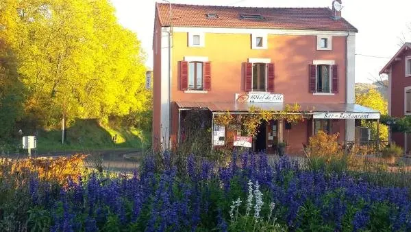 Hôtel de l'Île - Hotel vacaciones y fines de semana en Jumeaux