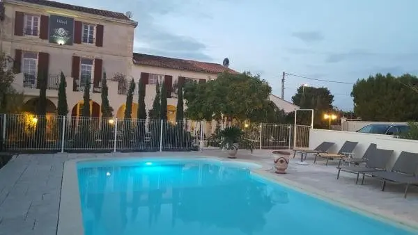 Hotel Le Mas Saint Joseph - Hôtel vacances & week-end à Saint-Rémy-de-Provence